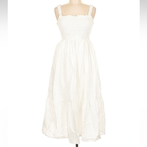 GAP Dresses & Skirts - 3/$20🦋 GAP White Smocked Dress